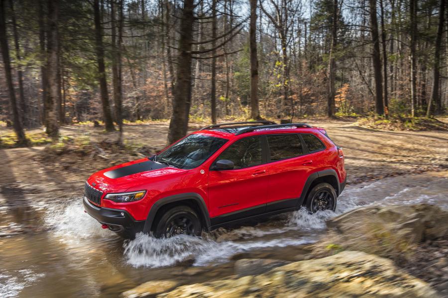 Jeep Cherokee Trailhawk (KL) 2018 года  (NA) (фото 3 из 49)